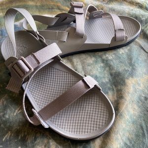 BNWOT Wmns Chaco Lowdown Sandal, Light Grey, 9